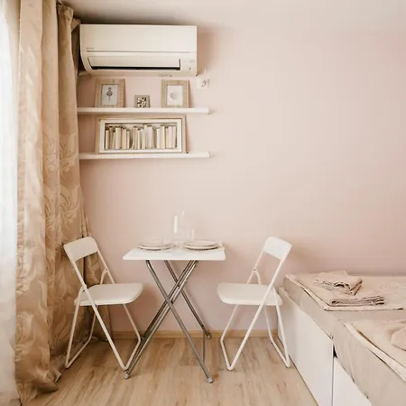 5 Minutes From The And The Center With Private Patio Apartmán Burgas City